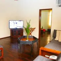 Coconut Grove Regency Hotel, hotel sa Accra