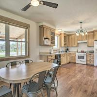 Idyllic Gem Screened Porch, half Mi to River!, hotel cerca de Aeropuerto de Worland Municipal - WRL, Thermopolis