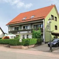 Hotel Pension Heidi, hotel in Dobel