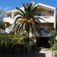 Apartments Nikolina, хотел в Поседарье