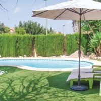 Nice Home In Riba-roja De Tria With Jacuzzi, Wifi And Outdoor Swimming Pool