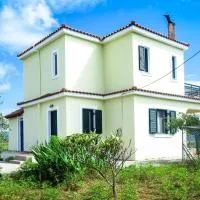 Villa Rania: Ευάερη βίλα με θέα τη θάλασσα، فندق في ليكسوري