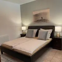 Naturnahes, neu eingerichtetes Apartment mit 1 Schlafzimmer, hotel en Neu Gaarz