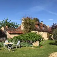 La Maison Magique, hotel em Saint-Chamassy