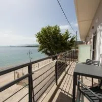 Loggos Apartments, hotel i Longos