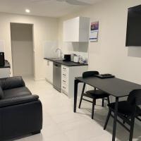 Beachside & Jetty View Apartment 4 - First Mate Apt limited sea view, hotel near Streaky Bay Airport - KBY, Streaky Bay