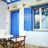 Karyatides Apartments, hotel u gradu Kariá