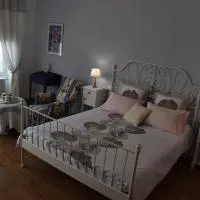 La Little School Chambres d'Hôtes à Arçay, hotel em Arçay
