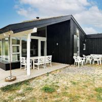 8 person holiday home in Pandrup, hotel i Blokhus