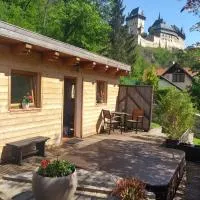 Stodola-soukromý apartmán pro dva s venkovní vířivkou, hotel a Karlštejn