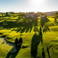 Domaine du Mont-Saint-Jean, hotel u gradu 'Les Rousses'