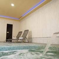 Anna Panzi&oacute; & Wellness Si&oacute;fok، فندق في سيوفوك