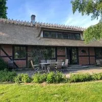 Cottage on unique farm, hotel i Höör