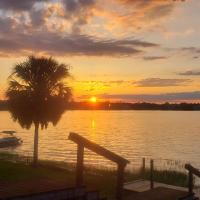 The Fifth Promise - A Cozy Lakehouse Retreat, hotel i nærheden af Northwest Florida Beaches Internationale Lufthavn - ECP, Chipley
