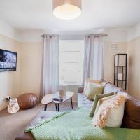 Virexxa Aylesbury Centre - Executive Suite - 2Bed Flat with Free Parking