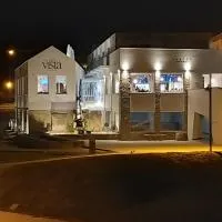 5ª Vigia, hotel i Porto de Mós