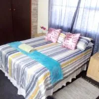 KHAYA LANGA Guest House & Contractors Accommodation, хотел в Machadodorp