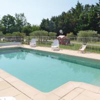 Awesome Apartment In Mallemort With 2 Bedrooms, Outdoor Swimming Pool And Wifi