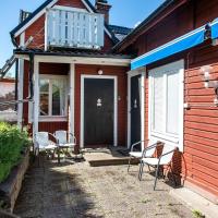 Holiday apartment in Vimmerby with cozy courtyard