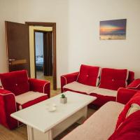 Three-bedroom apartment next to Tivat airport, Hotel in der Nähe vom Flughafen Tivat - TIV, Tivat