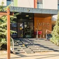 IMPIQ Hotel, hotel em Trnava