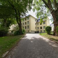 Lunas Appartements in der alten Schule Essen, hotel i Frohnhausen, Essen