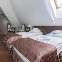 Hotel Pod Filarami, hotel di Czeladź