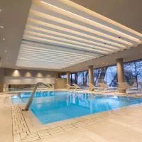Airone Wellness Hotel، فندق في زافيرانا إتنيا