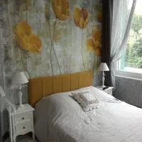 Studio Malou - Cosy, grande terrasse et vue rivière โรงแรมในOlliergues