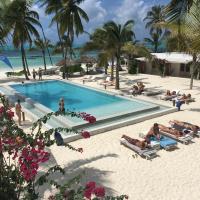 The Loop Beach Resort, отель в Джамбиани