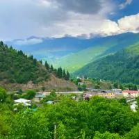 ლენტეხის მთის სასტუმრო - Lentekhi Mountain Inn, hotel v destinaci Lentekhi