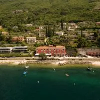 Hotel Menapace, hotel u gradu Tori del Benako