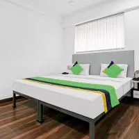 Treebo Grand Town House, khách sạn ở Faridabad