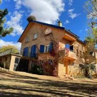 Gîte Camping Amazigh, khách sạn ở Azrou