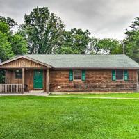 Pet-Friendly VA Home about 30 Mi to Shenandoah NP, hotel near Shenandoah Valley Regional Airport - SHD, Weyers Cave