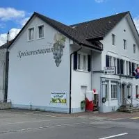 Speiserestaurant Traube, hotel di Küttigen