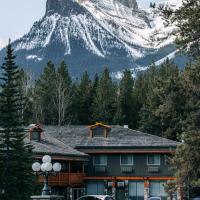 Mountaineer Lodge, hotell i Lake Louise