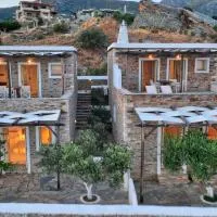 Lithos Villas, hotel i Karistos
