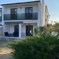 VILLA HOLIDAY، فندق في بنجول