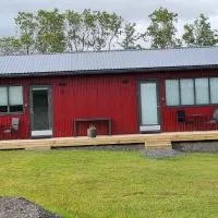 New and well furnished studio apartment for two 30 km from Kirkjubæjarklaustur Perfect place to stay at right between Black beach and Jökulsárlón, Hotel in Kirkjubæjarklaustur