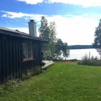 Nærglimt - cabin by the lake Næra, хотел в Ringsaker