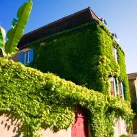 Le 7 des Tonneliers، فندق في Castelfranc