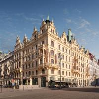 Hotel KINGS COURT, hotelli Prahassa alueella Prahan vanhakaupunki (Staré Město)