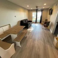 Lake Bluff Inn and Suites, хотел в Саут Хейвън