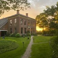 Bed and Breakfast Batenborg – hotel w mieście Winsum