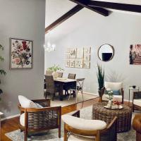 Three Bedroom Villa Near Cleveland Clinic, Case Western, University Hospitals, hotel poblíž Cuyahoga County - CGF, South Euclid