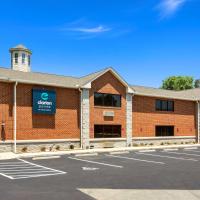 Clarion Pointe on the Lake Clarksville - South Hill West, hotel in Clarksville