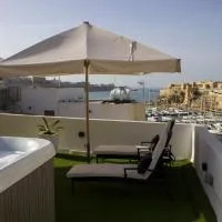 BEBIRGU PALAZZINO LUXURY 2 jacuzzi to share, hotel a Birgu