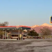 Border Inn Casino، فندق في Baker