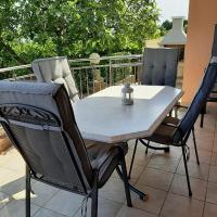 Cosy, sea view apartment Porat, hotel u gradu Porat